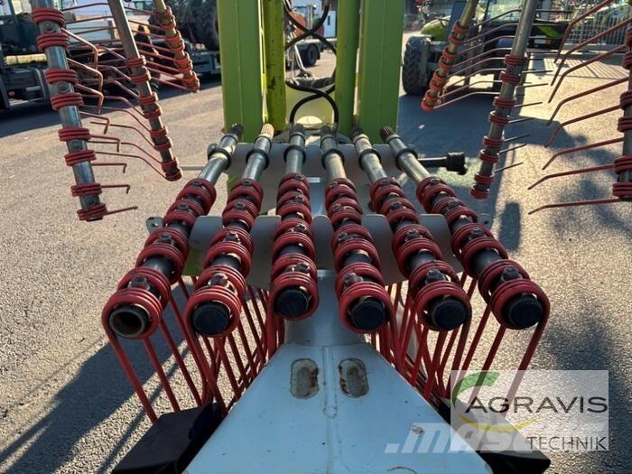 CLAAS LINER 2700 Ranghinatori