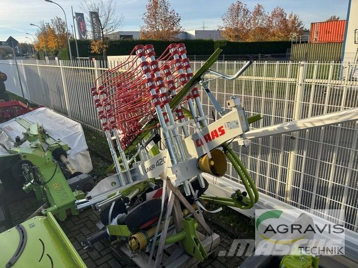CLAAS LINER 420 Ranghinatori