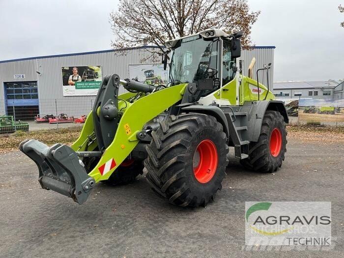 CLAAS TORION 1611 P Pale gommate