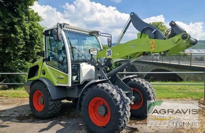 CLAAS TORION 530 Pale gommate