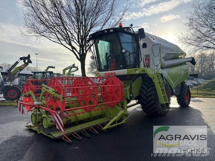 CLAAS TUCANO 420 Mietitrebbiatrici