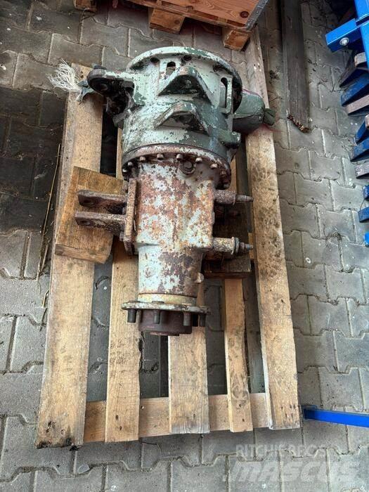 Deutz-Fahr D 8006 Trattori
