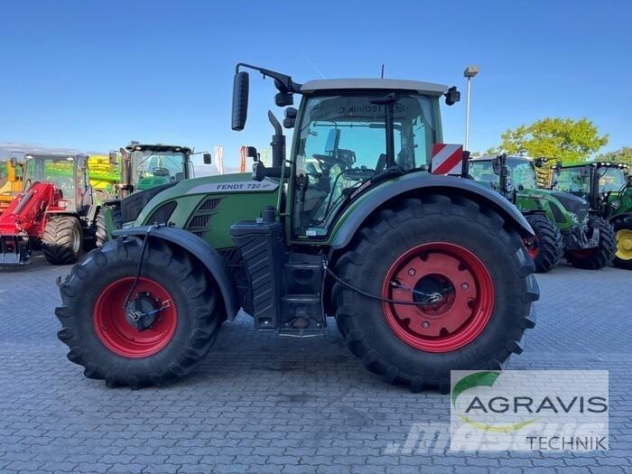 Fendt 720 VARIO S4 Trattori