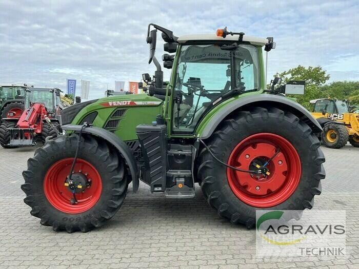 Fendt 724 VARIO GEN-6 Trattori