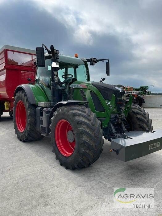 Fendt 724 VARIO S4 Trattori