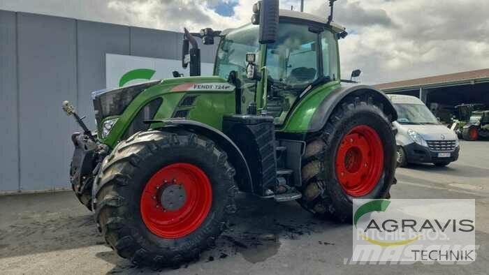 Fendt 724 VARIO S4 Trattori
