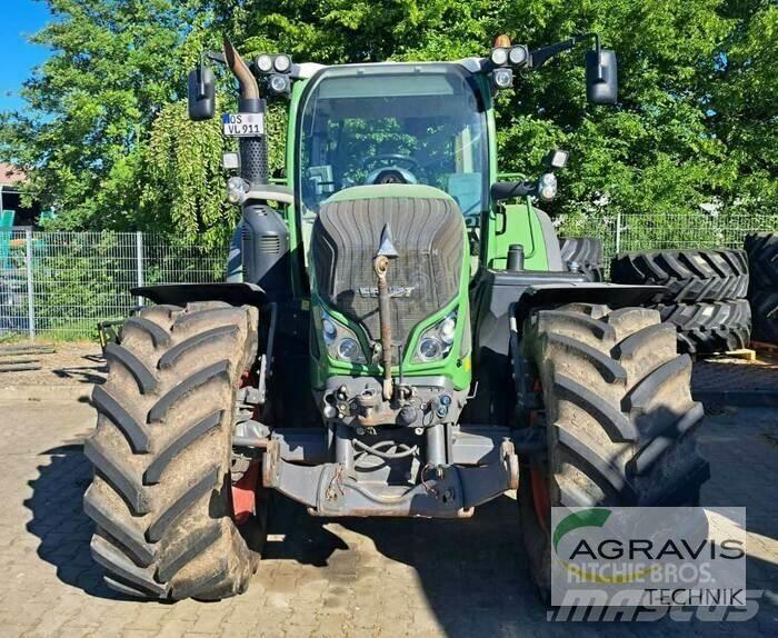 Fendt 724 VARIO S4 Trattori