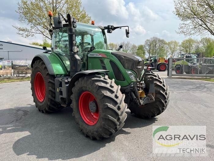 Fendt 724 VARIO S4 Trattori
