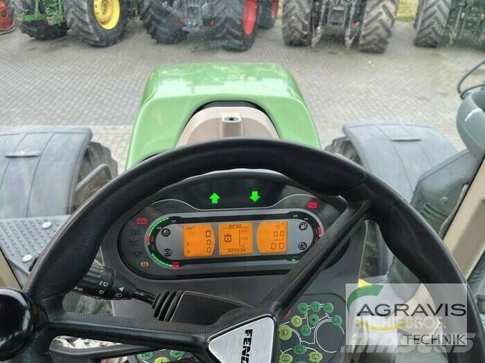 Fendt 724 VARIO S4 Trattori