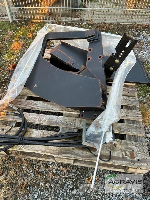 Fendt 724 VARIO S4 Trattori