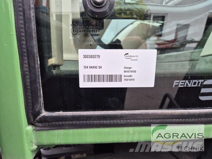 Fendt 724 VARIO S4 Trattori
