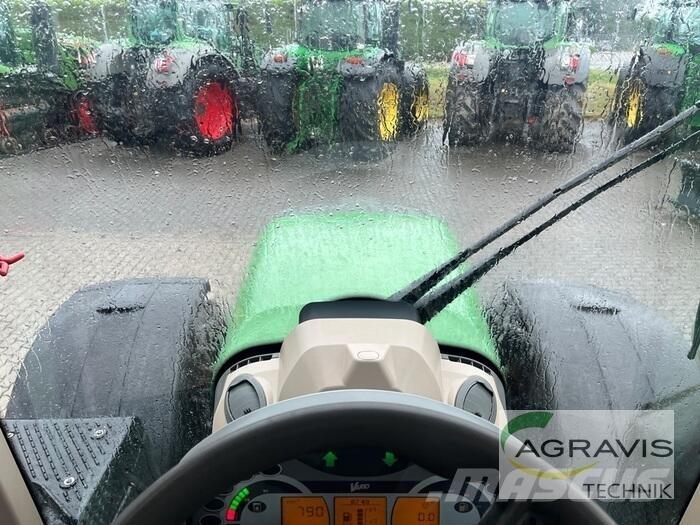 Fendt 724 VARIO SCR Trattori