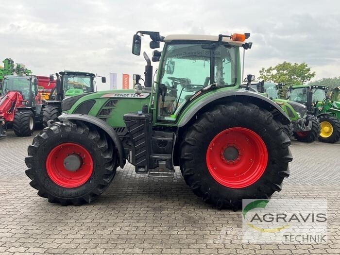 Fendt 724 VARIO SCR Trattori