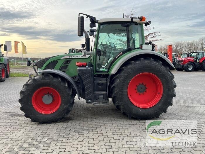 Fendt 724 VARIO SCR Trattori