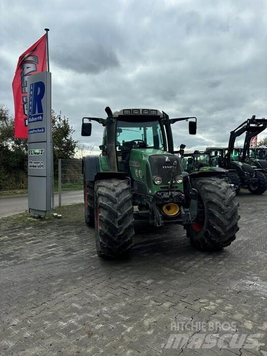Fendt 820 VARIO Trattori