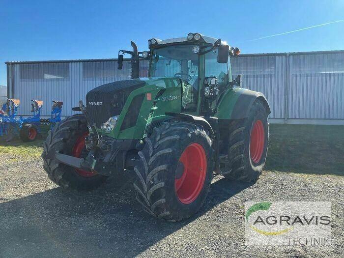 Fendt 824 VARIO SCR Trattori