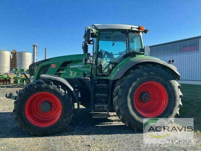 Fendt 824 VARIO SCR Trattori
