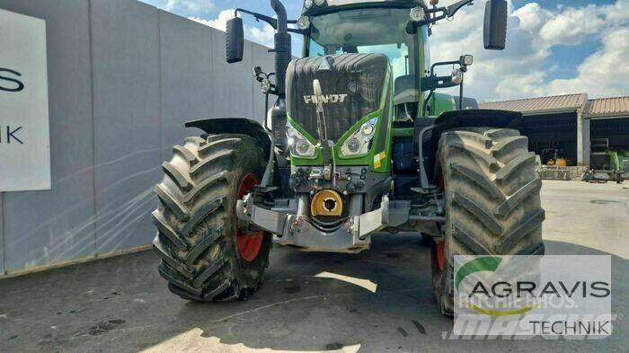 Fendt 826 VARIO S4 Trattori