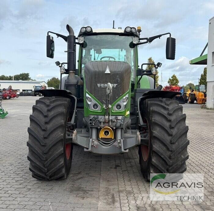 Fendt 826 VARIO S4 Trattori