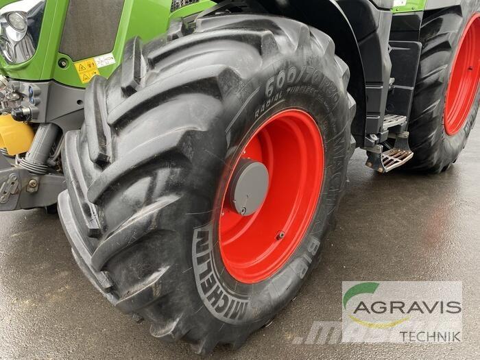 Fendt 826 VARIO S4 Trattori