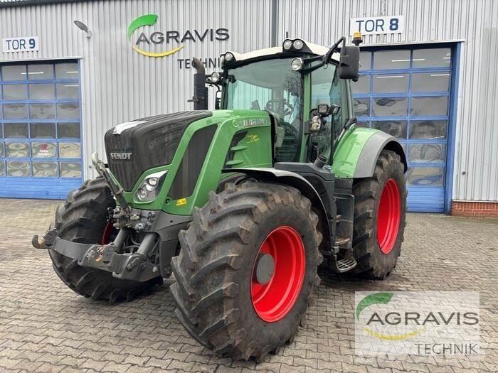 Fendt 828 VARIO S4 Trattori