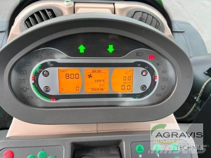 Fendt 828 VARIO S4 Trattori