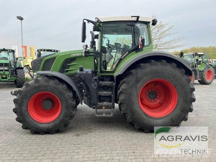 Fendt 828 VARIO S4 Trattori