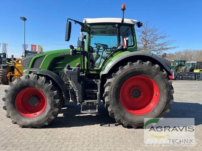 Fendt 828 VARIO S4 Trattori