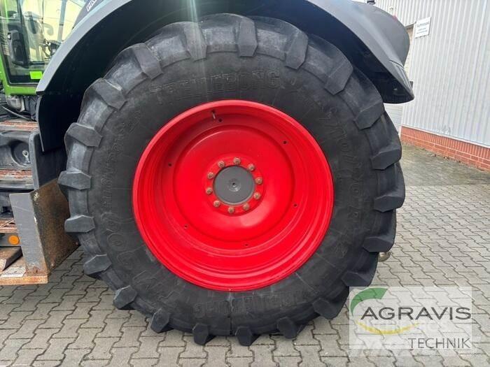 Fendt 828 VARIO S4 Trattori
