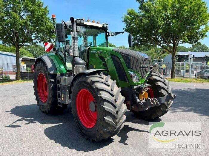 Fendt 828 VARIO S4 Trattori