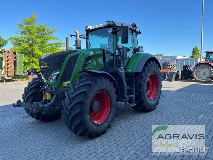 Fendt 828 VARIO S4 Trattori