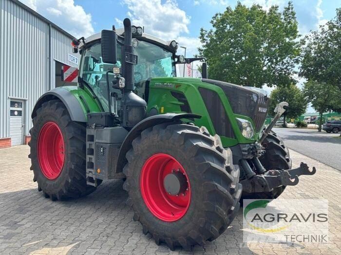 Fendt 828 VARIO S4 Trattori