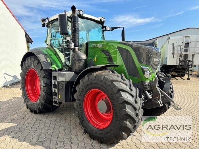 Fendt 828 VARIO S4 Trattori