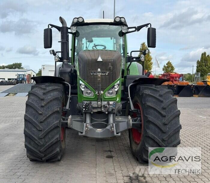 Fendt 828 VARIO S4 Trattori
