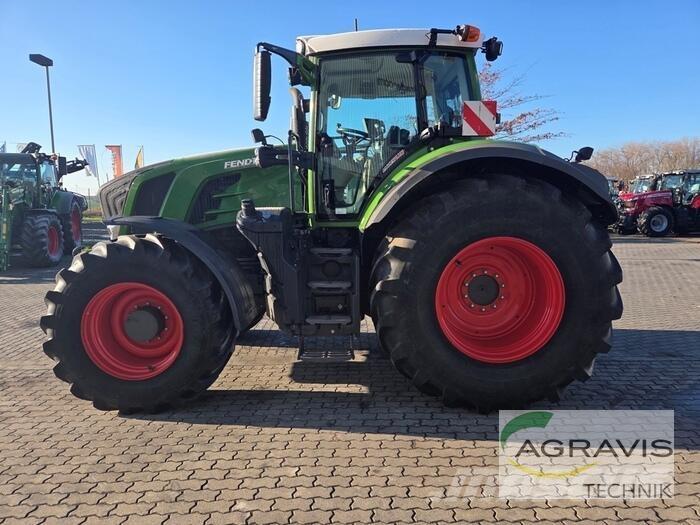 Fendt 828 VARIO S4 Trattori