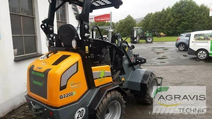 GiANT G2200E-3 Pale gommate