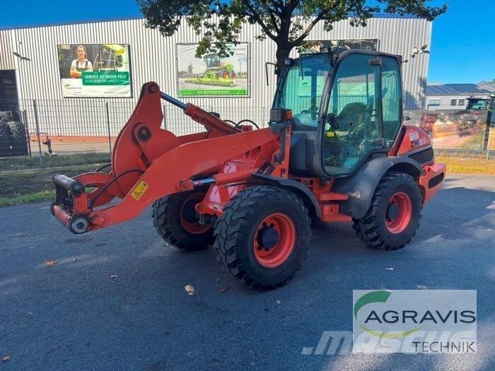 Hitachi ZW 95 Pale gommate