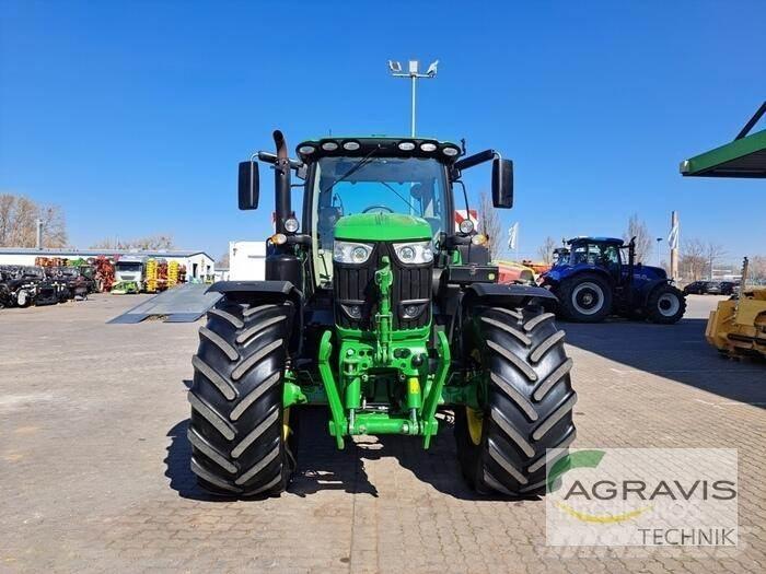 John Deere 6215 R Trattori