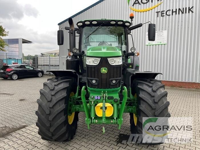 John Deere 6215 R Trattori