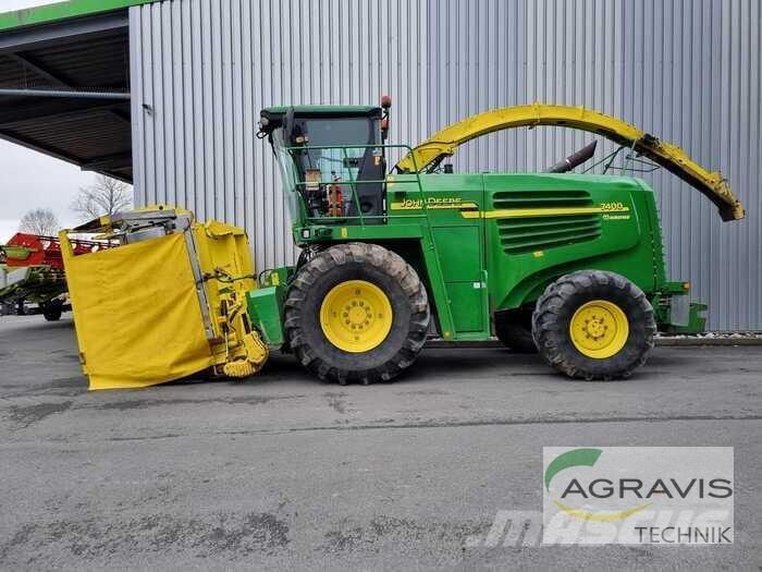 John Deere 7400 Trince semoventi