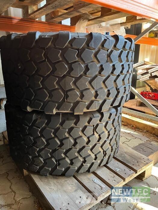  KR445/45R19.5 Pneumatici, ruote e cerchioni