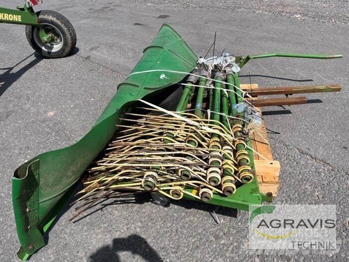 Krone SWADRO 810 Ranghinatori