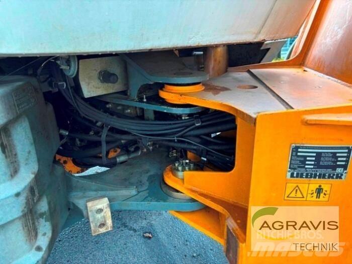 Liebherr L538 Pale gommate