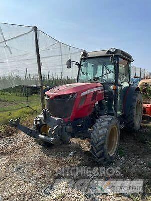 Massey Ferguson 3710 F Trattori