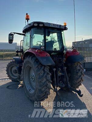 Massey Ferguson 5713S Trattori