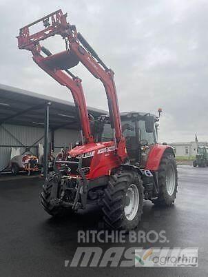 Massey Ferguson 6715S Trattori