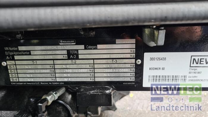 New Holland BOOMER 50 Trattori