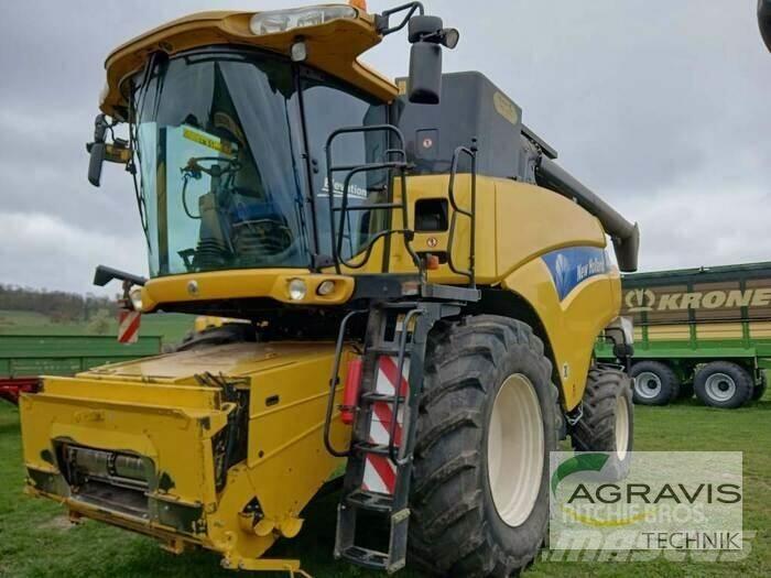 New Holland CR 9060 Mietitrebbiatrici