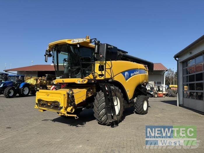 New Holland CX 8060 Mietitrebbiatrici