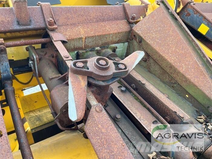 New Holland MF 875 W Accessori per mietitrebbiatrici